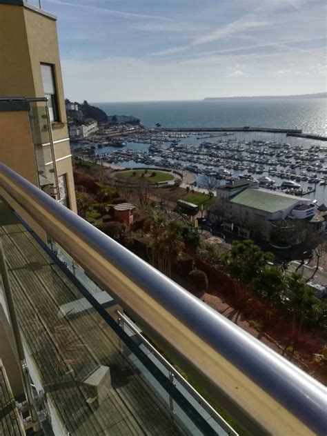 Panoramic Sea Views, Sleeps 4, Torquay Torquay, United Kingdom — book ...