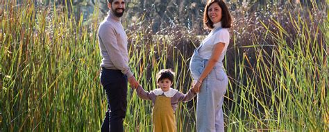 Sesión fotográfica de familia en el Parque del Alamillo de Sevilla