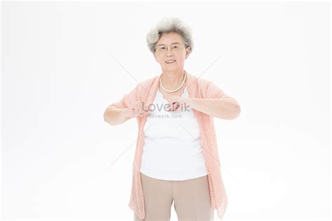 Geriatric Granny Exercises The Body Picture And HD Photos | Free Download On Lovepik