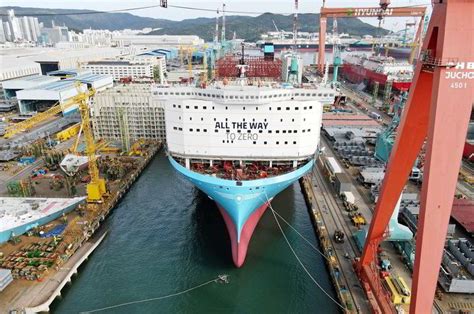 Maersk Unveils Worlds Largest Methanol Powered Vessel — Almost Eight Times Bigger Than Its