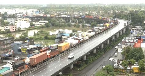 Gujarat Waterlogging At Several Places In Navsari Traffic Snarls On Nh 48