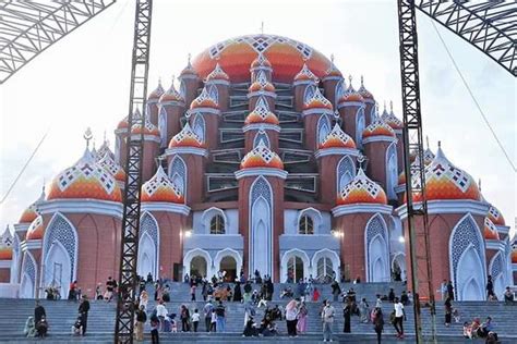 Bervakansi Dan Menyambut Magrib Di Masjid Kubah Makassar Kaltim Post