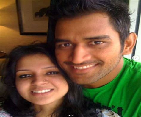 Ms Dhoni 11th Marriage Anniversary This Is How Mahi Sakshi Met For The First Time Know About