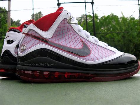 Actual Photos Presenting the Upcoming Nike Air Max LeBron 7 (VII) | NIKE LEBRON - LeBron James Shoes