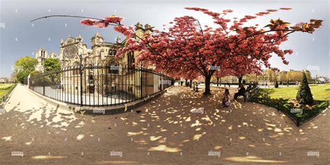 360 panorama paris hi-res stock photography and images - Alamy