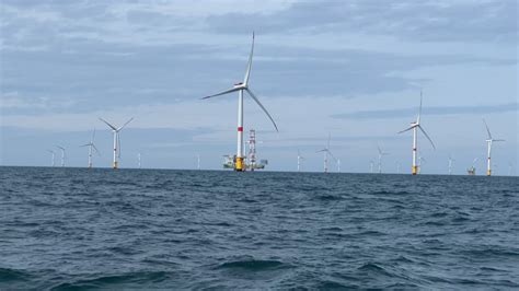 Fécamp le chantier du parc éolien offshore touche à sa fin la