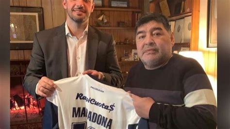 Oficial Maradona es el nuevo técnico de Gimnasia y será presentado en