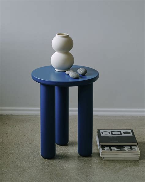 Купить Столик - табурет MON на 3-х ножках в интернет-магазине KUBI мебель