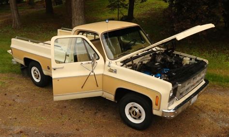 A Real Deal Steal 1977 Gmc Sierra 2500 Barn Finds