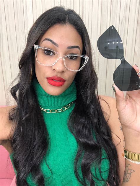 ARMAÇÃO EM GATINHO TRANSPARENTE NUDE HANNA Sunglasses Ubatuba