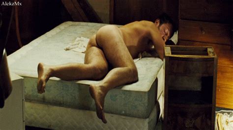 Provocative Wave For Men Jean Hugues Anglade Caught Naked In Persecution