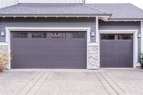 12 Garage Door Design Ideas and Colors - Trendey