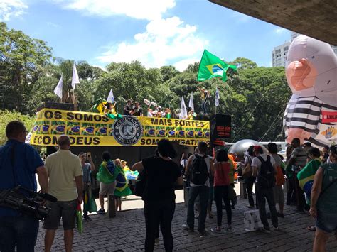 Grupos Realizam Manifesta O Contra Lula Na Avenida Paulista