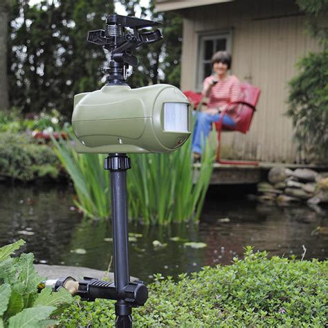 Spray Away Hydro Remote Motion Activated Animal Repellent Havahart®