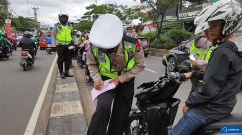 Kapolri Larang Tilang Manual Pengendara Diberika Teguran Dan Dilepas