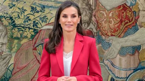 La Reina Letizia Transformó Su Conjunto Favorito De Zara Caras