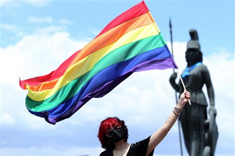 Como o arco íris se tornou bandeira LGBTQIA