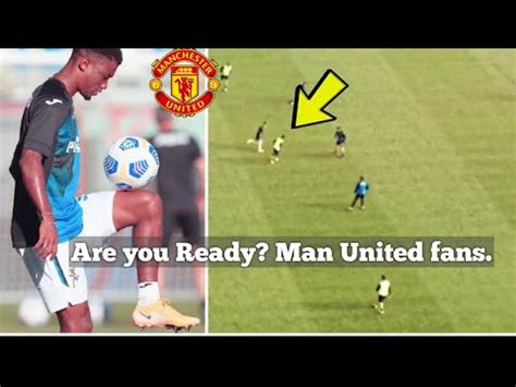 Amad Diallo Going Full Lionel Messi In New Video Manchester United