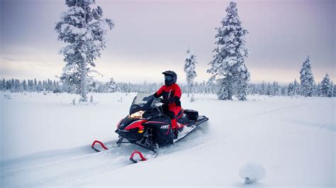 2021 Lynx Xtrim snowmobile for sale - Crossover snowmobile - BRP World