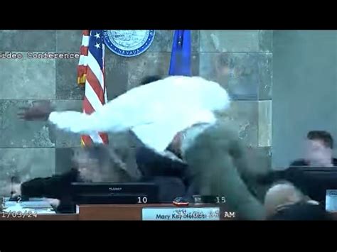 Watch Las Vegas Man Attacks Judge In Courtroom During Sentencing