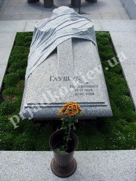 Пин на доске Lapida funeraria