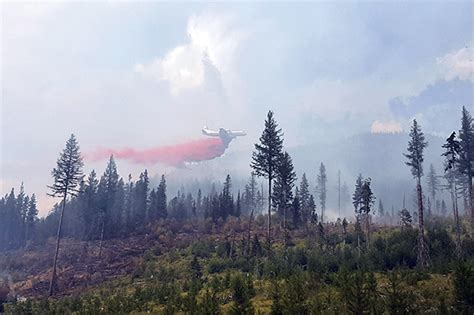 Mount Docking Wildfire Keeps Growing Columbia Valley Cranbrook East