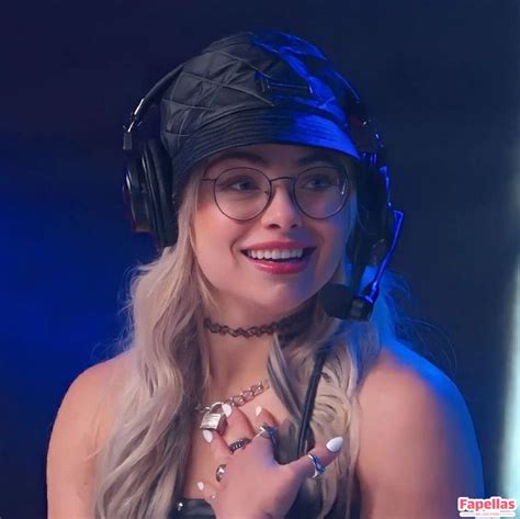 Liv Morgan Nude Leaks Fapellas