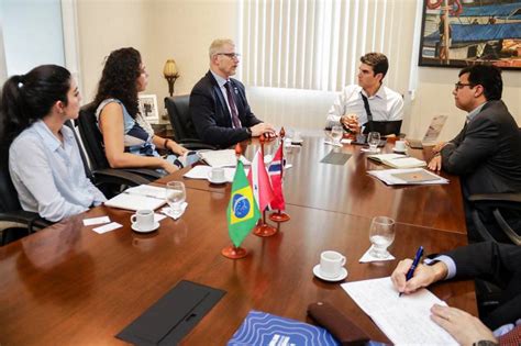 Semas Governador Titular Da Semas E Embaixador Da Noruega Debatem