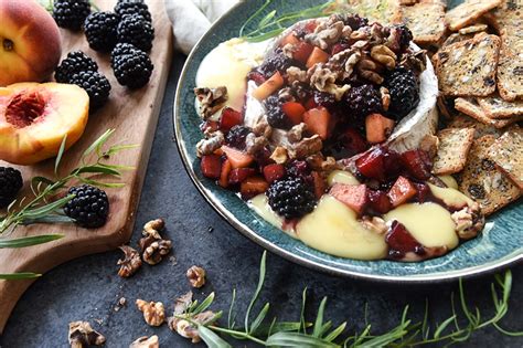 Baked Brie With Toasted Walnuts And Fruit Compote California Walnuts