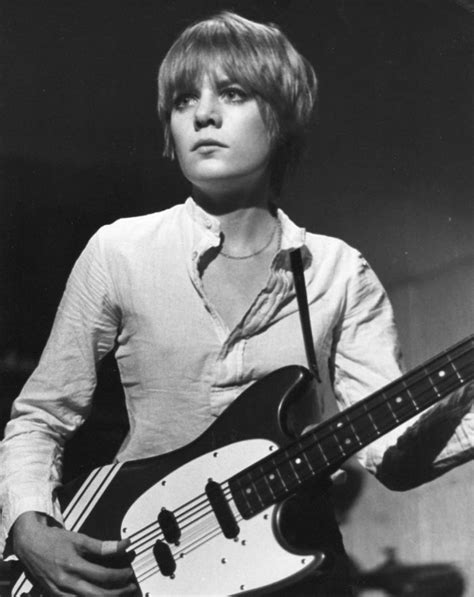 Tina Weymouth Ou La Coolitude Discrète Talking Heads Female Bassist Women In Music