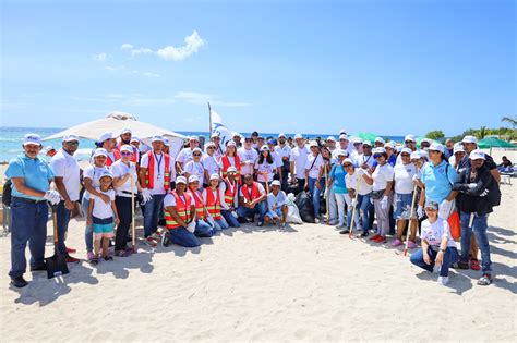 Jornada De Limpieza De Playas Organizada Por El Idac Integr M S De