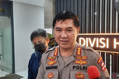 Polri Mengerahkan Personel Brimob Nusantara Dan Kendaraan Taktis Ke Ntt