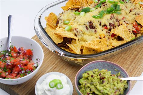 Pulled Pork Nacho S Met Guacamole Tomatensalsa Knoeien Met Inge