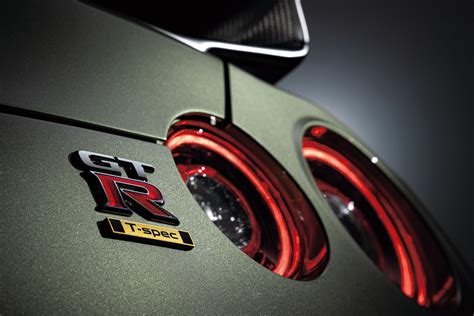 Nissan Gt R Price And Specs Carexpert