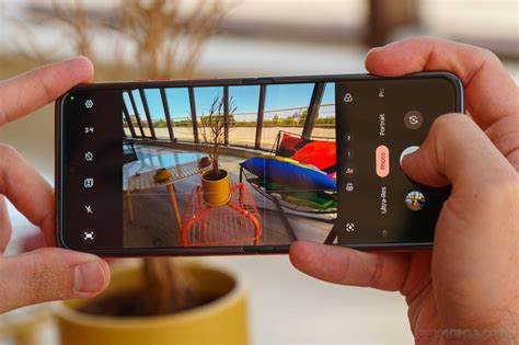 Motorola Razr 50 pictures, official photos
