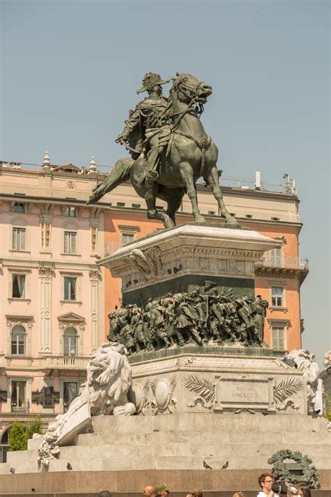 Statua Di Vittorio Emanuele Ii Immagine Stock Editoriale Immagine Di