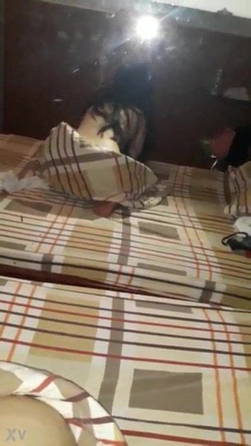 Clip sex nữa đêm đang ngủ thì thèm bú cu xNhau