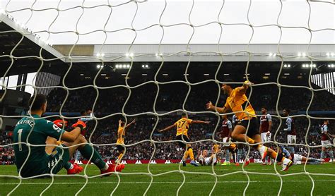 Con Raúl Jiménez En La Cancha Wolverhampton Consiguió Remontar Al