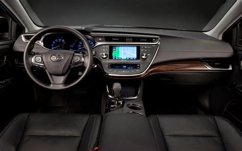 TOYOTA AVALON - toyota-avalon_interior_1.jpg