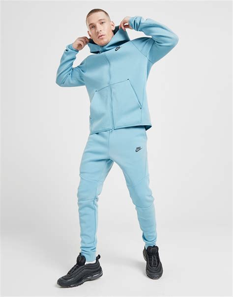 Nike Tech Fleece Suit