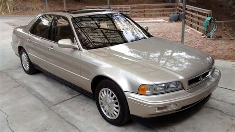 Flagship Sedan: Well-Kept 1993 Acura Legend LS | Bring a Trailer