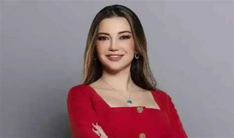 Esra Ezmeci ye gelen itiraf yok artık dedirtti Amcasıyla aldatıyorum