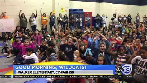 Meteorologist Travis Herzog Visits The Walker Wildcats In North Katy