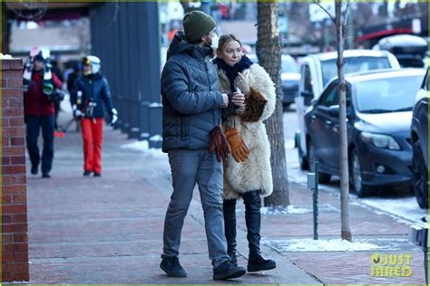 Kate Hudson And Fiance Danny Fujikawa Bundle Up For Afternoon Of Shopping