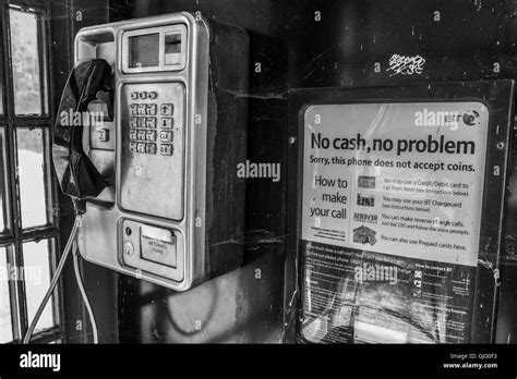 Old Bursledon Public Phone Box Stock Photo Alamy