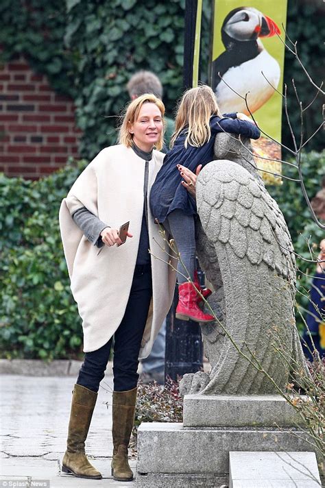 Uma Thurman Enjoys A Day Out In Nyc With Daughter Luna Daily Mail Online