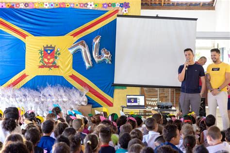 Prefeitura Distribui Ovos De P Scoa Para Estudantes De Artur Nogueira