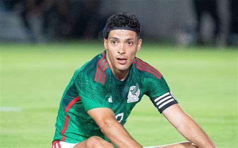 Ra L Jim Nez Es Operado Por Lesi N Y Queda Fuera De Selecci N Mexicana