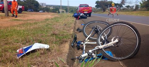 V Deo Acidente Entre Moto E Bicicleta Deixa Ciclista Morto Na Br