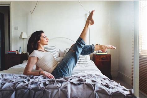 8 Hot Sexy Anabel Kutay Bikini Pics